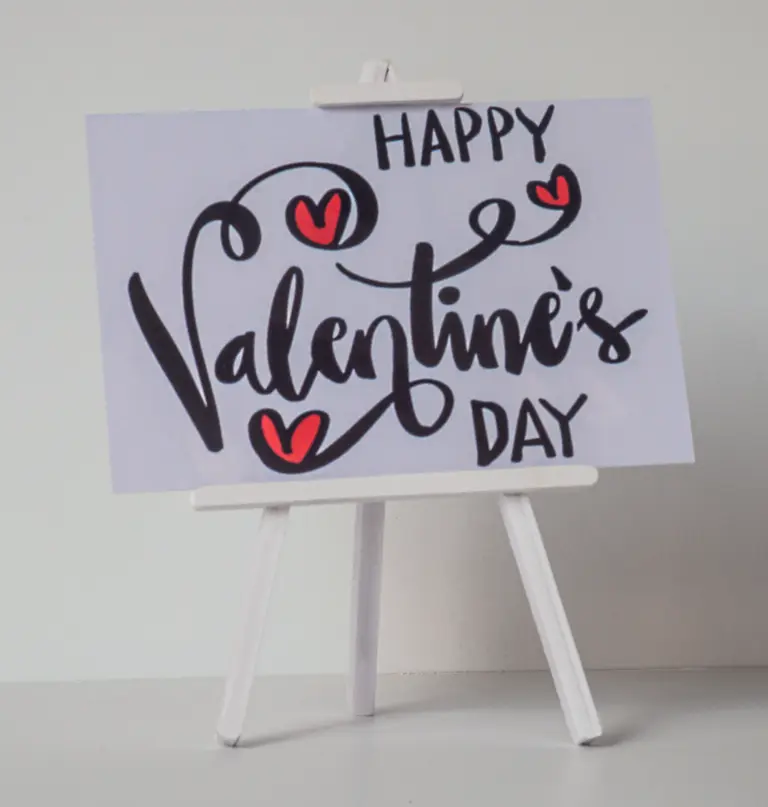 tripode dia enamorados 1 (Medium).webp